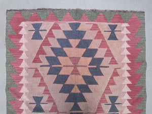 Vintage Turkish Kilim Rug 170x117 cm Wool Kelim Medium