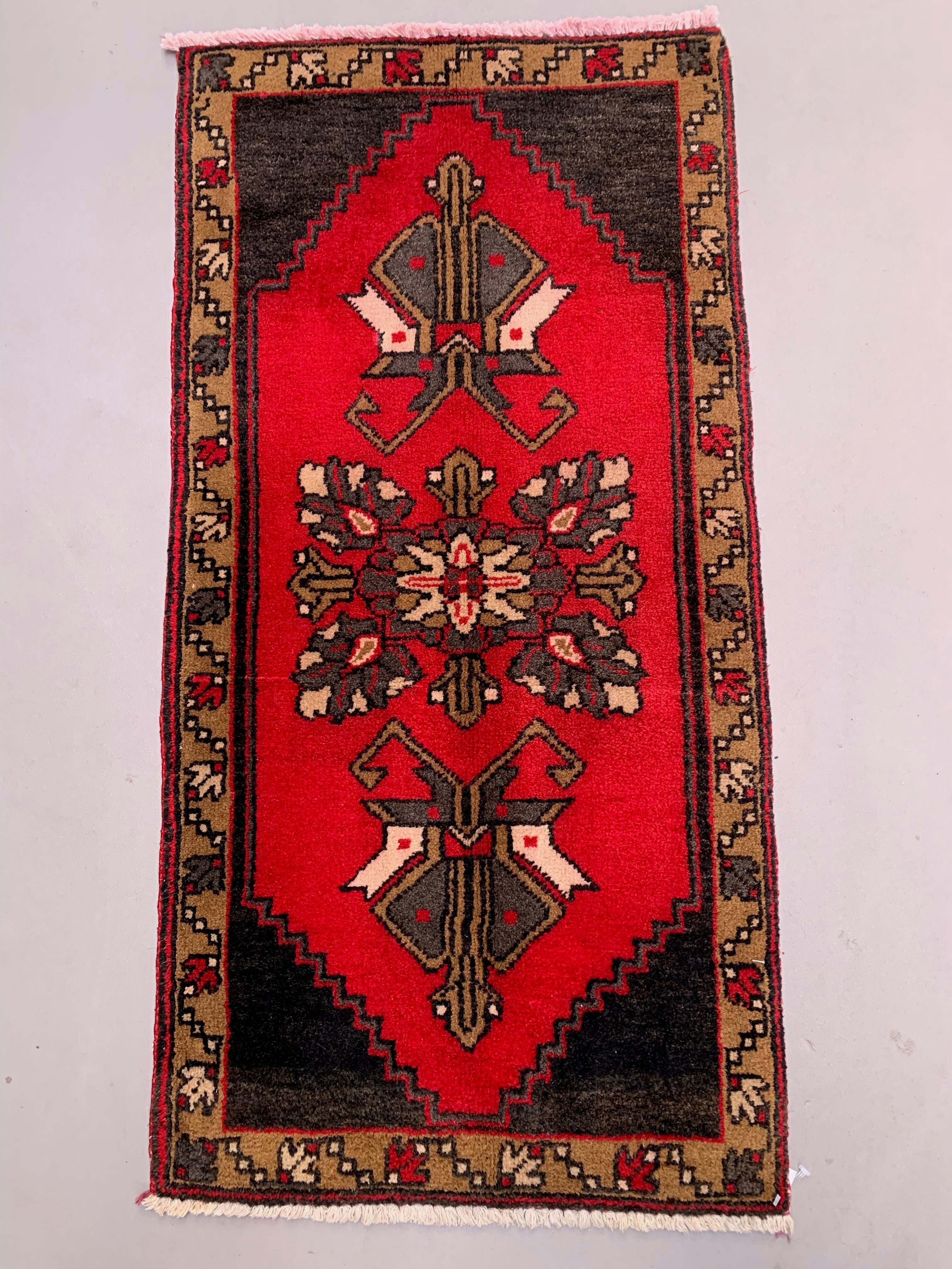 Small Vintage Turkish Rug 104x52 cm, Short Runner, Tribal, Shabby Chic