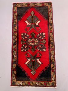 Small Vintage Turkish Rug 104x52 cm, Short Runner, Tribal, Shabby Chic