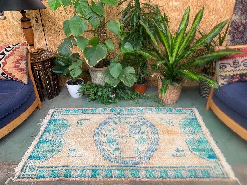 Shabby Turkish Oushak Rug 155x89 cm vintage carpet Ushak Region Medium