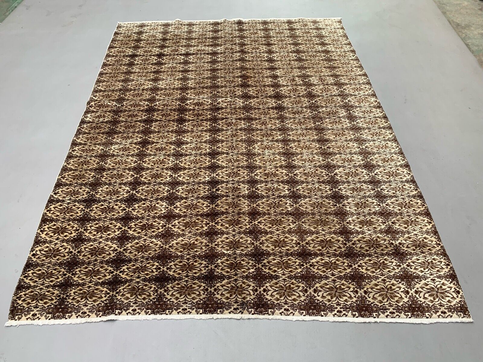 Vintage Turkish Rug 272x200 cm, Tribal Wool Carpet Large