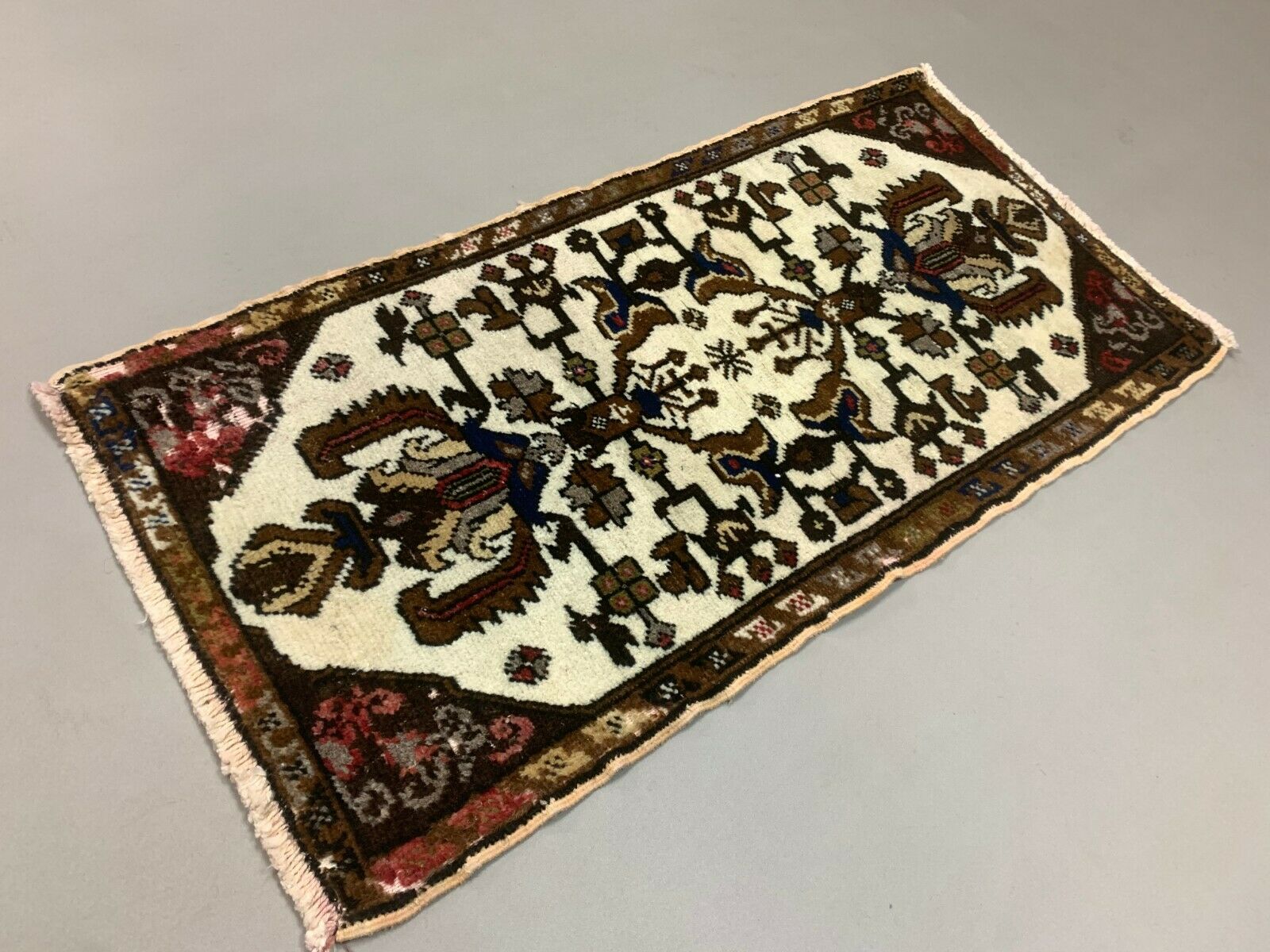 Small Vintage Turkish Rug 95x45 cm, Short Runner, Tribal, Shabby Chic Antiques:Carpets & Rugs kilimshop.myshopify.com