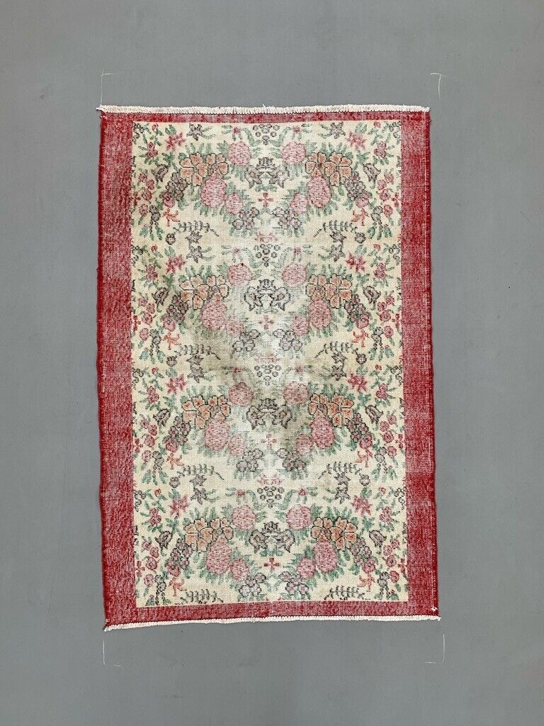 Vintage Turkish Rug 185x122 cm shabby Distressed carpet Medium