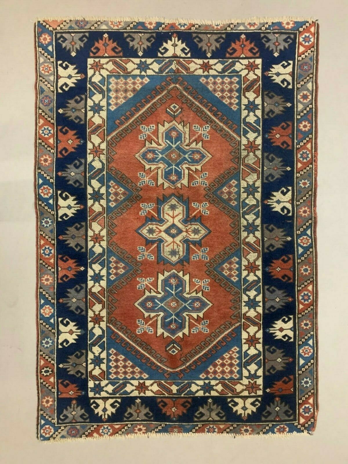 Vintage Turkish Tribal Rug veg dye 175x118 cm Antique Turkish Carpet kilimshop.myshopify.com