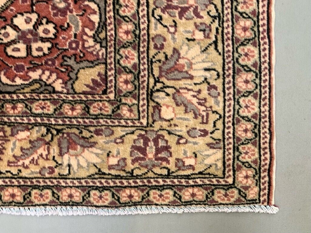 Vintage Turkish Rug 211x147 cm shabby carpet Central Anatolian Medium