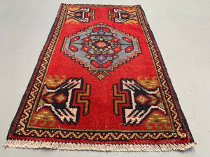 Small Vintage Turkish Rug 91x55 cm, Short Runner, Tribal, Shabby Chic