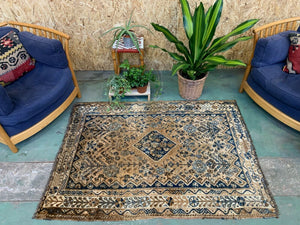 Vintage Tribal Rug 160x114 cm, medium, oriental Carpet truly Shabby Chic