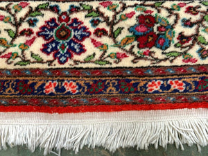Square Turkish Kayseri Rug 215x190 cm wool hand knotted Vintage Tribal Beige