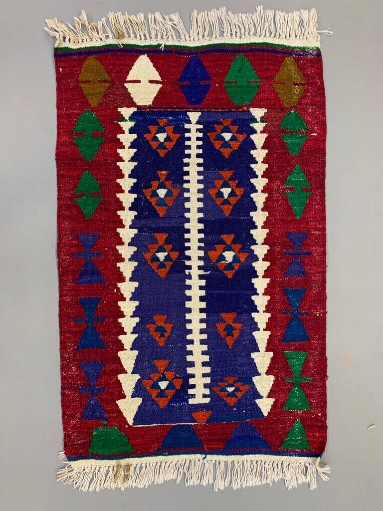 Small Vintage Turkish Kilim Rug 110x70 cm Wool Kelim