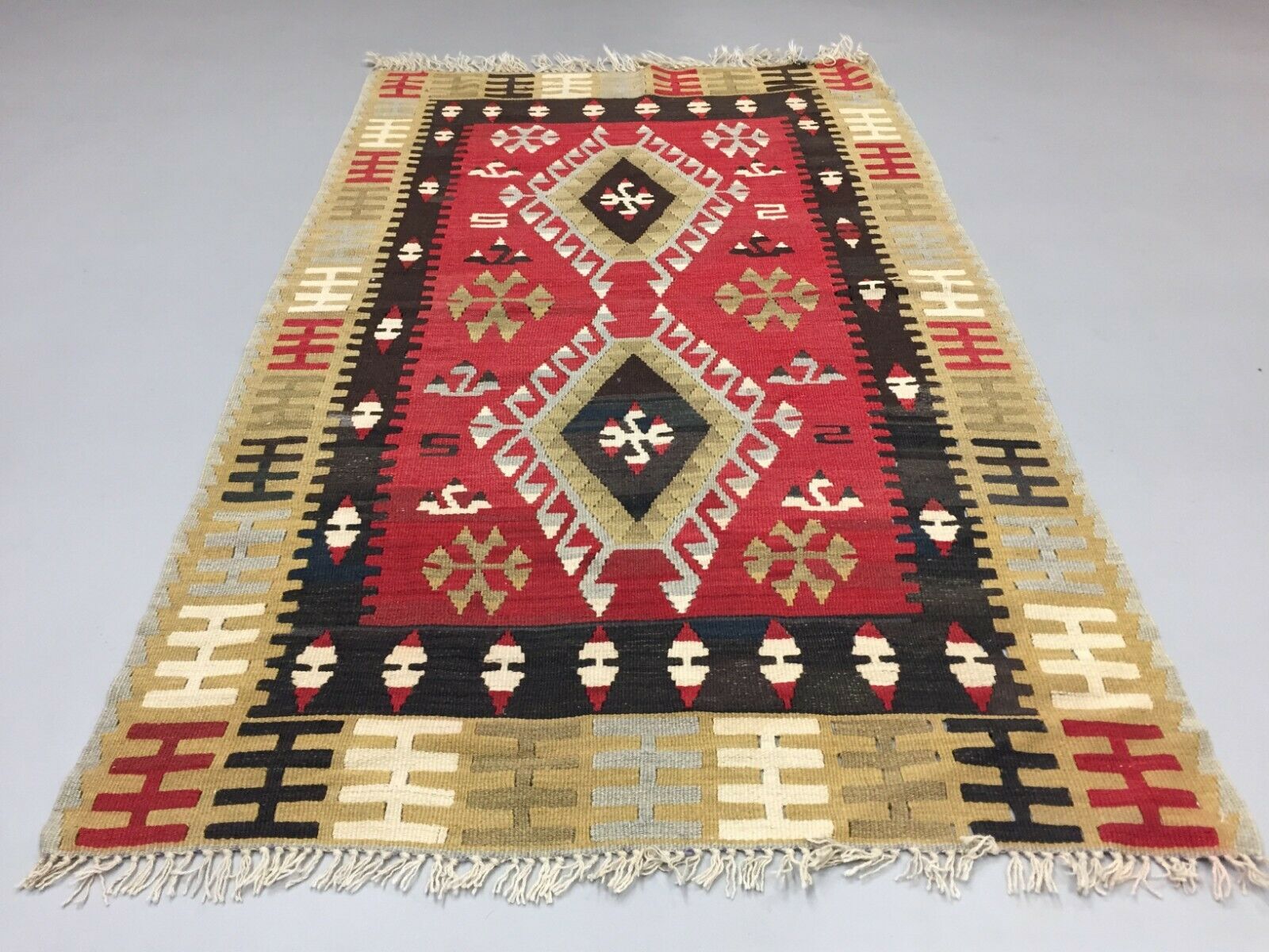 Vintage Turkish Kilim 151x94 cm Tribal Kelim Rug, Black, Red, Beige, Medium