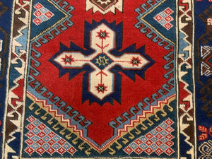 Vintage Turkish Tribal Rug veg dye 195x128 cm Turkish Carpet kilimshop.myshopify.com