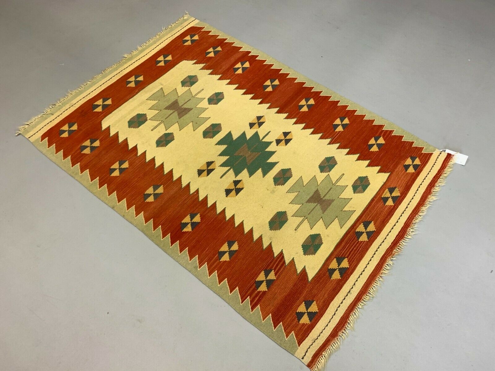 Small Vintage Turkish Kilim 146x102 cm Wool Kelim Rug Red Green Beige Yellow