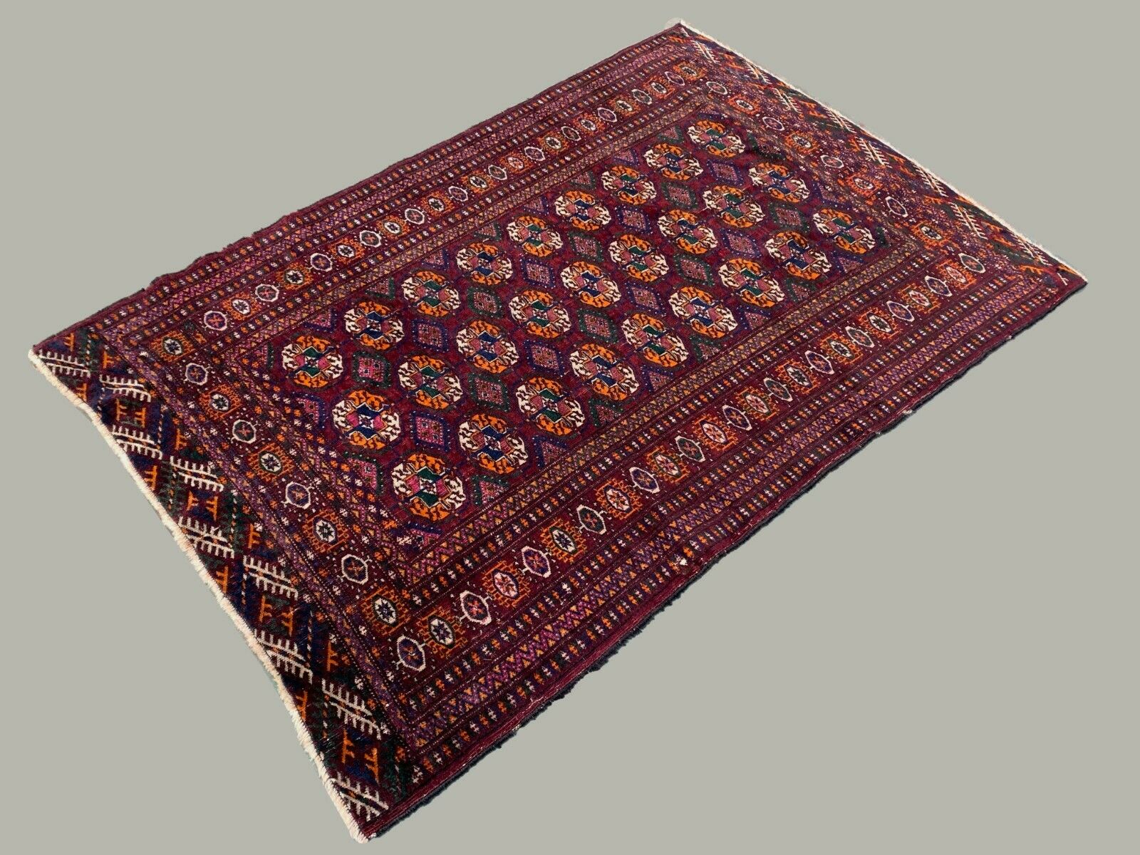 Antique Turkmen Tekke Rug, 144x97 cm Turkoman Bokhara Red Black Beige