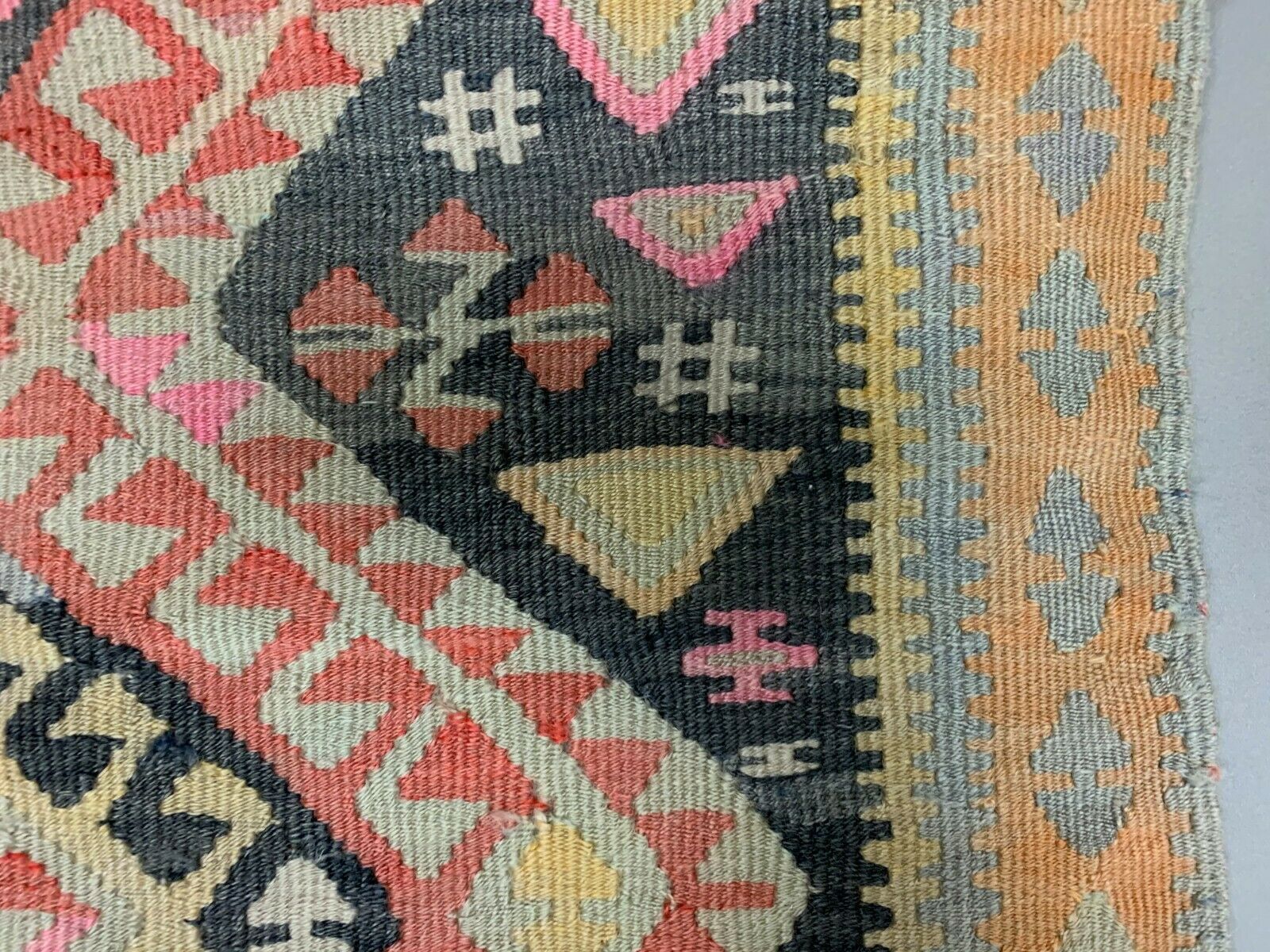 Vintage Turkish Kilim 453x130 cm Wool Kelim Rug Large Wide Runner Pink, Black kilimshop.myshopify.com