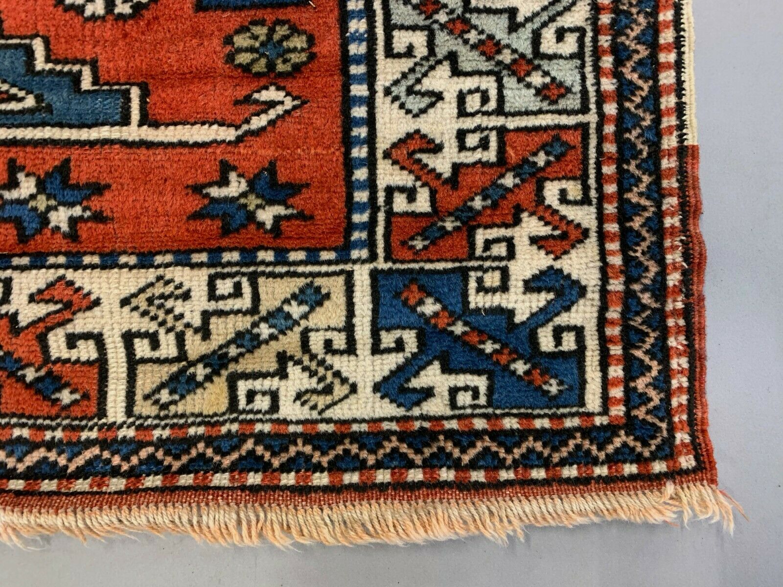 Old Turkish Kazak Rug Oriental 132x95 cm vintage tribal carpet, Red and Blue