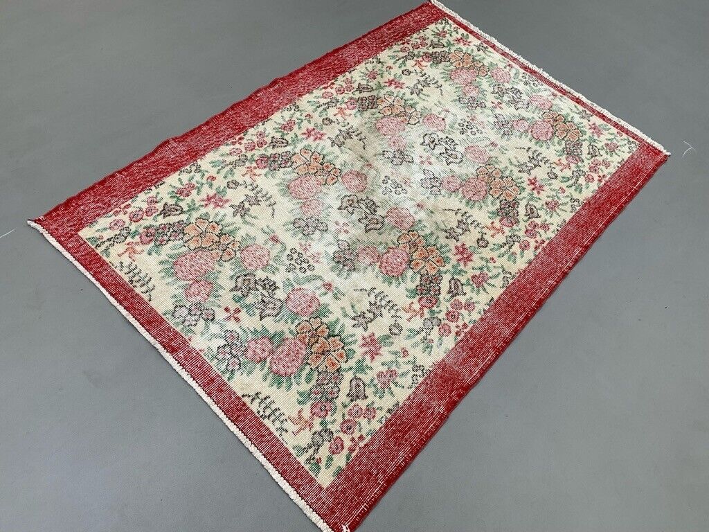 Vintage Turkish Rug 185x122 cm shabby Distressed carpet Medium