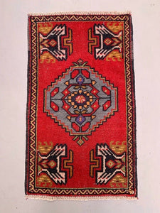 Small Vintage Turkish Rug 91x55 cm, Short Runner, Tribal, Shabby Chic