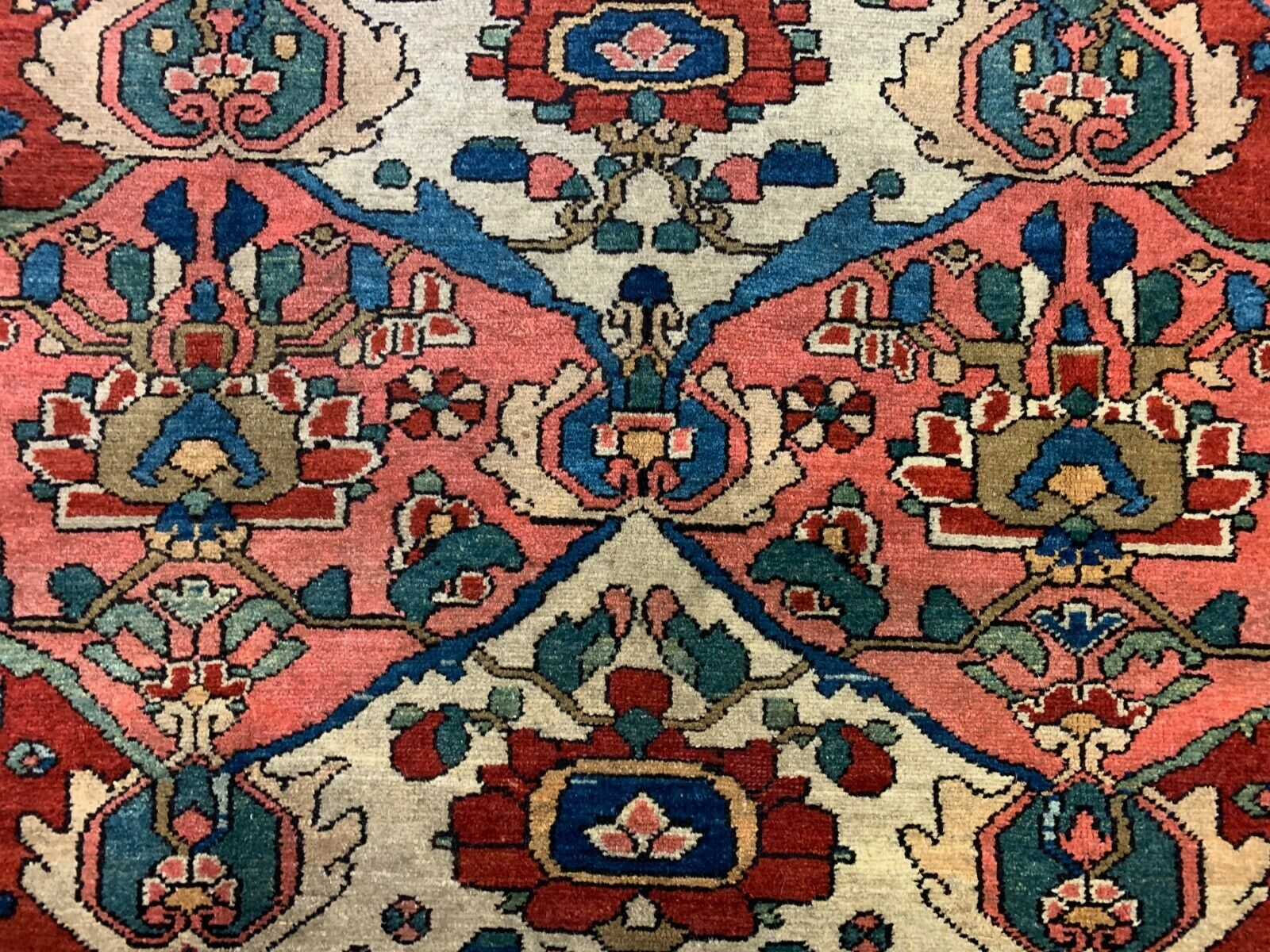 Antique Bakhtiari Rug 192x151 cm Wool Oriental Hand Made Carpet Red, Brown, Blue kilimshop.myshopify.com