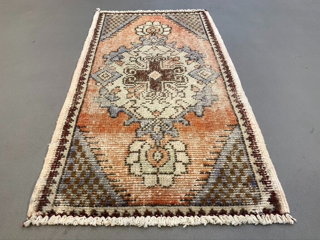 Small Vintage Turkish Rug 97x51 cm, Short Runner, Tribal, Shabby, Mini Carpet