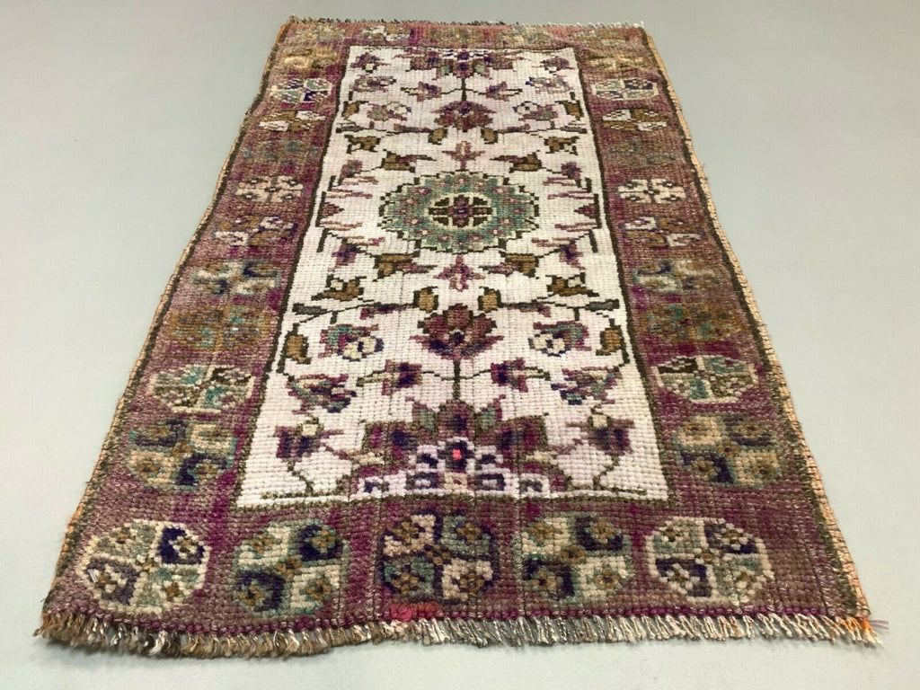 Small Vintage Turkish Rug 95x55 cm, Short Runner, Tribal, Shabby Chic Antiques:Carpets & Rugs kilimshop.myshopify.com
