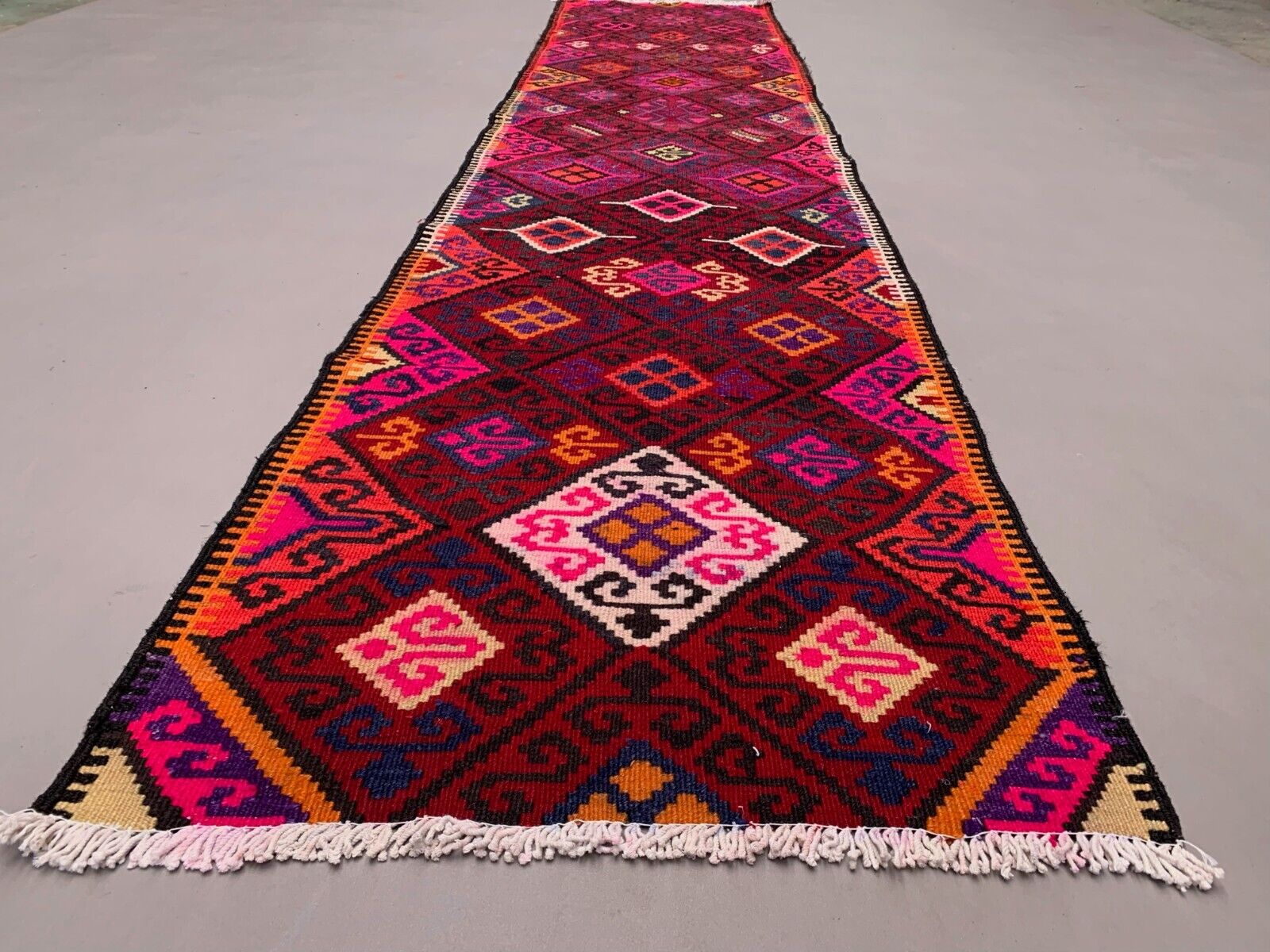 Old Turkish Kilim Runner 375x82 cm, Vintage Kelim Rug, Long and Narrow