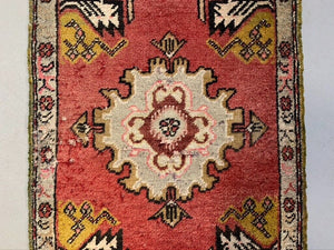 Small Vintage Turkish Rug 103x53 cm, Short Runner, Tribal, Shabby, Mini Carpet