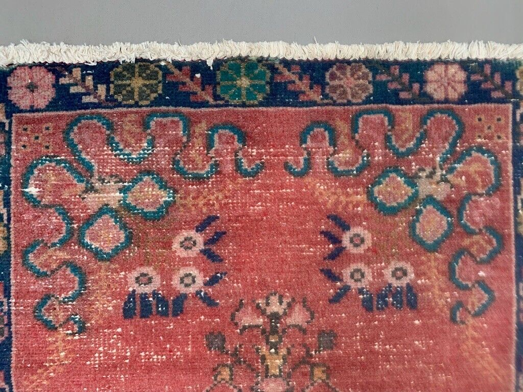 Vintage Turkish Oushak Rug 160x89 cm shabby carpet Ushak Region Medium