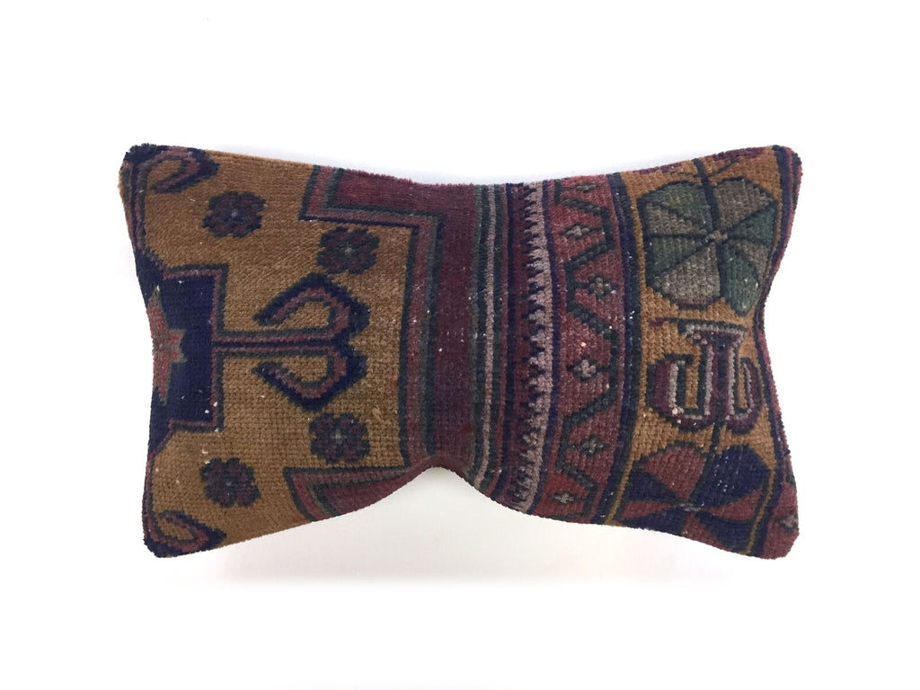 Handmade Carpet Cushion Cover Carpet Pillow 50x30 cm Turkish Moroccan Distressed kilimshop.myshopify.com