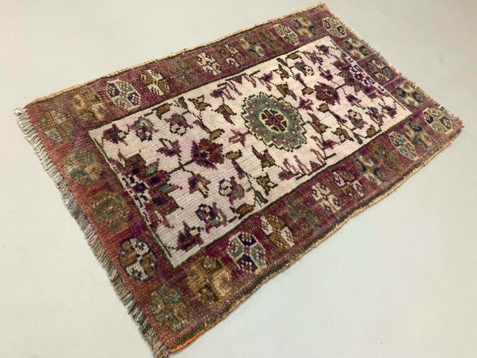 Small Vintage Turkish Rug 95x55 cm, Short Runner, Tribal, Shabby Chic Antiques:Carpets & Rugs kilimshop.myshopify.com