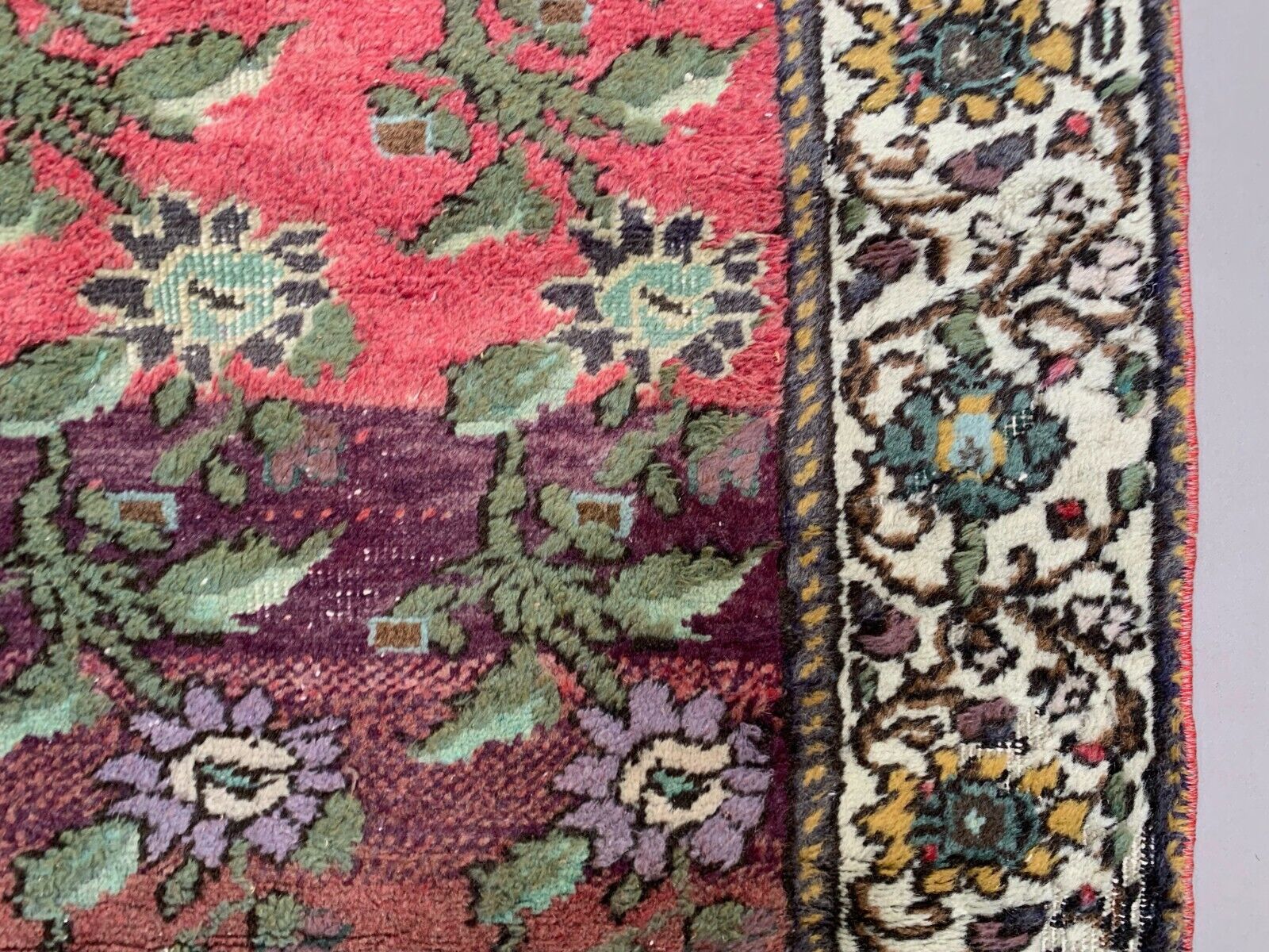 Vintage Turkish Rug 270x141 cm shabby Distressed carpet Large