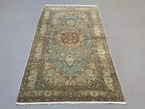 Vintage Turkish Rug 205x120 cm shabby carpet Central Anatolian Medium