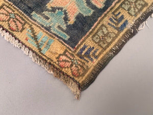 Shabby Turkish Oushak Rug 143x80 cm vintage carpet Ushak Region Medium