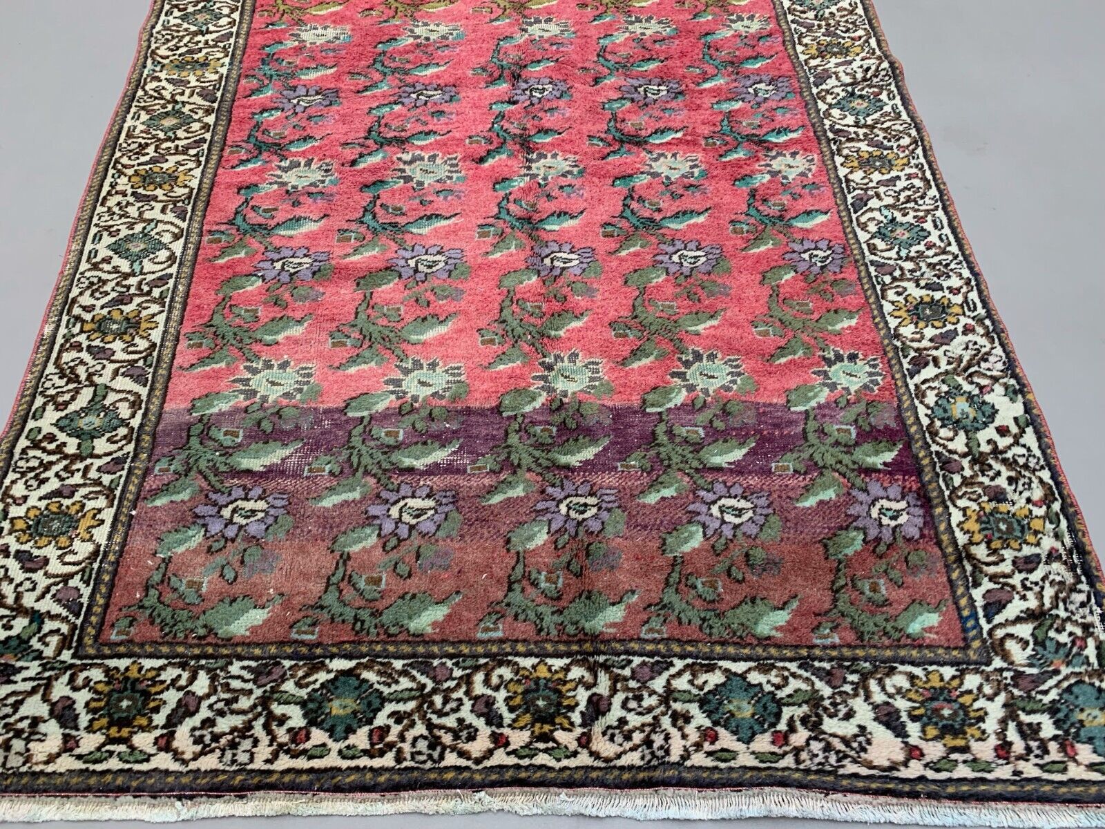 Vintage Turkish Rug 270x141 cm shabby Distressed carpet Large