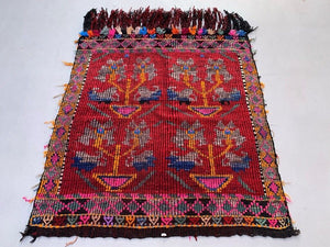 Medium Vintage Turkish Kilim Rug 114x104 cm Wool Kelim, Square