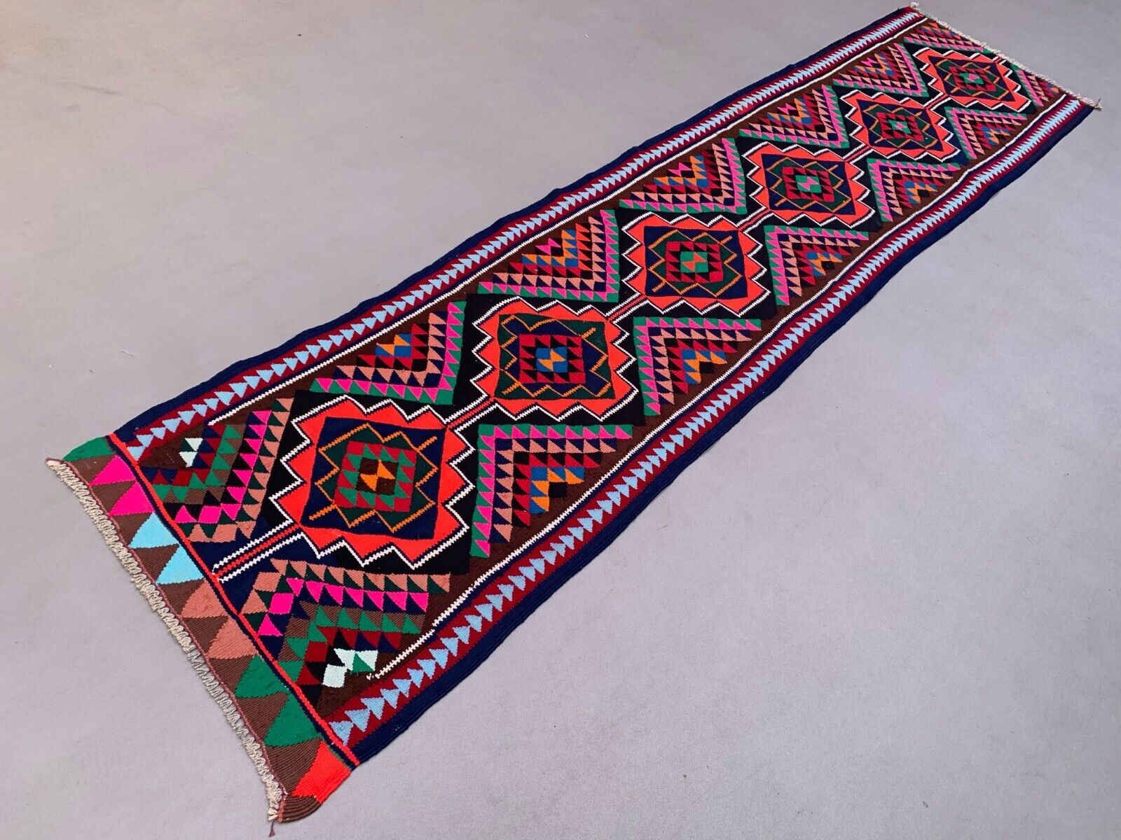 Old Turkish Kilim Runner 330x76 cm, Vintage Kelim Rug, Long and Narrow