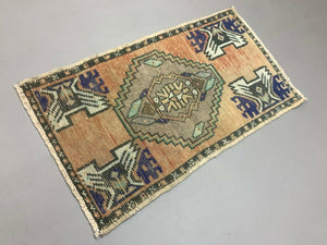Small Vintage Turkish Rug 90x50 cm, Short Runner, Tribal, Shabby Chic Antiques:Carpets & Rugs kilimshop.myshopify.com