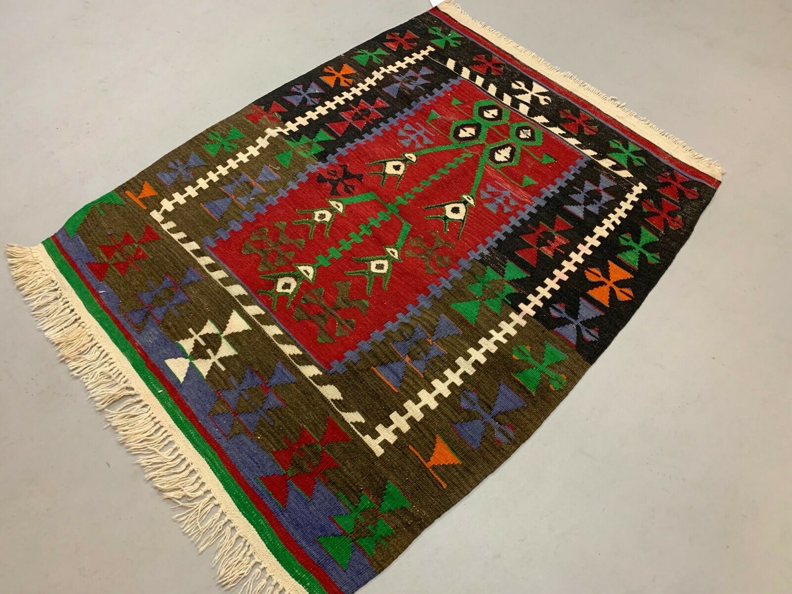 Traditional Turkish Kilim Rug shabby vintage wool Boho Kelim 135x110 cm Small Antiques:Carpets & Rugs kilimshop.myshopify.com