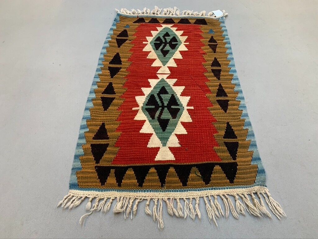 Vintage Turkish Mini Kilim 105x61 cm Wool Small Kelim Runner, shabby Chic