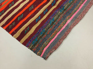 Small Vintage Turkish Kilim 124x85 cm Wool Kelim Rug Red Blue Black Brown