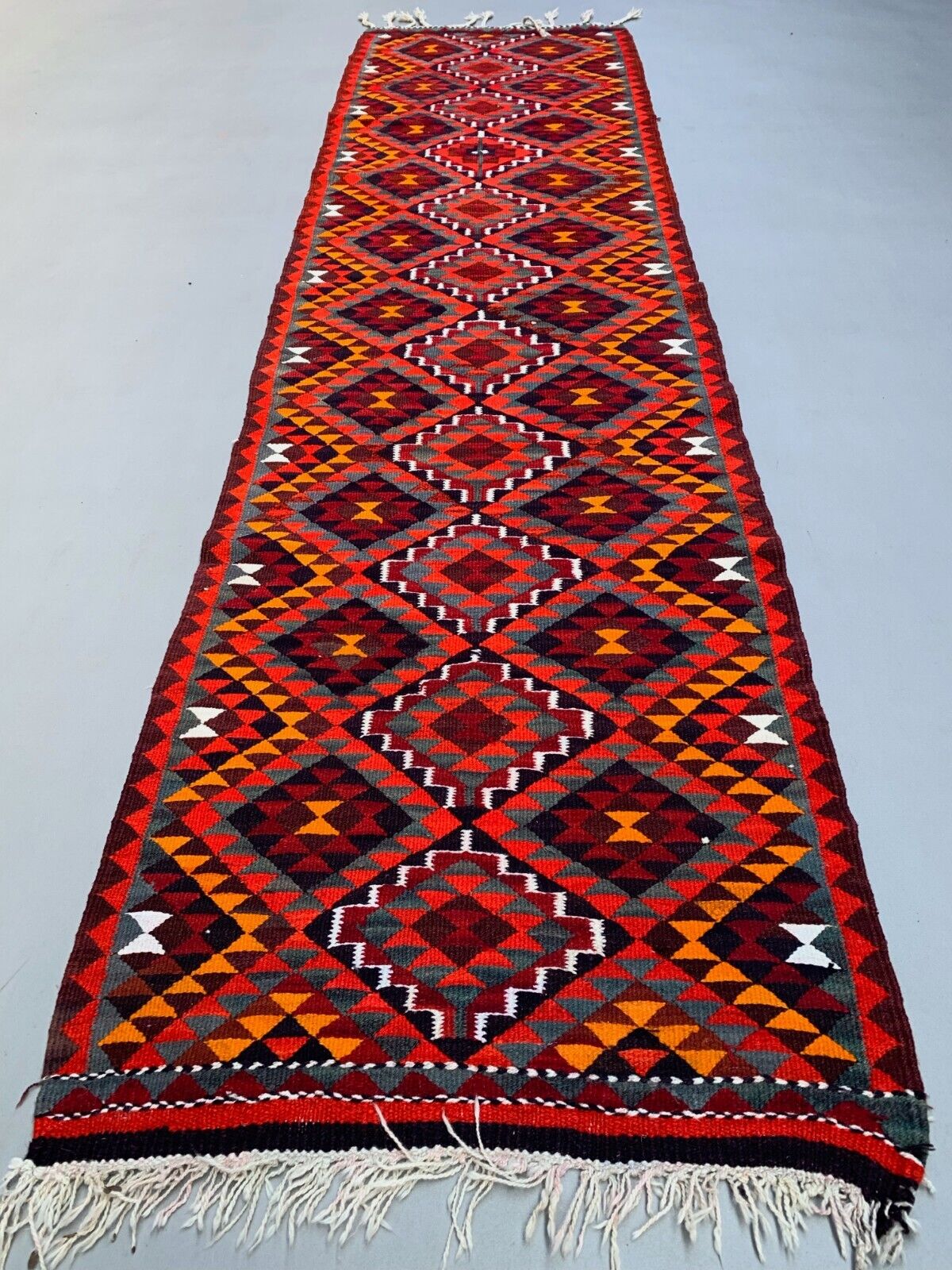 Old Turkish Kilim Runner 345x90 cm, Vintage Kelim Rug, Long and Narrow