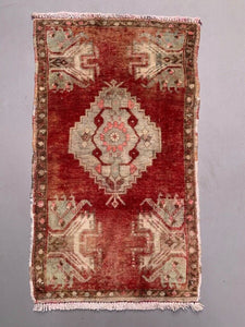Small Vintage Turkish Rug 92x53 cm, Short Runner, Tribal, Shabby Chic