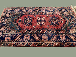Vintage Turkish Tribal Rug veg dye 220x132 cm Turkish Carpet Red, Blue, Green