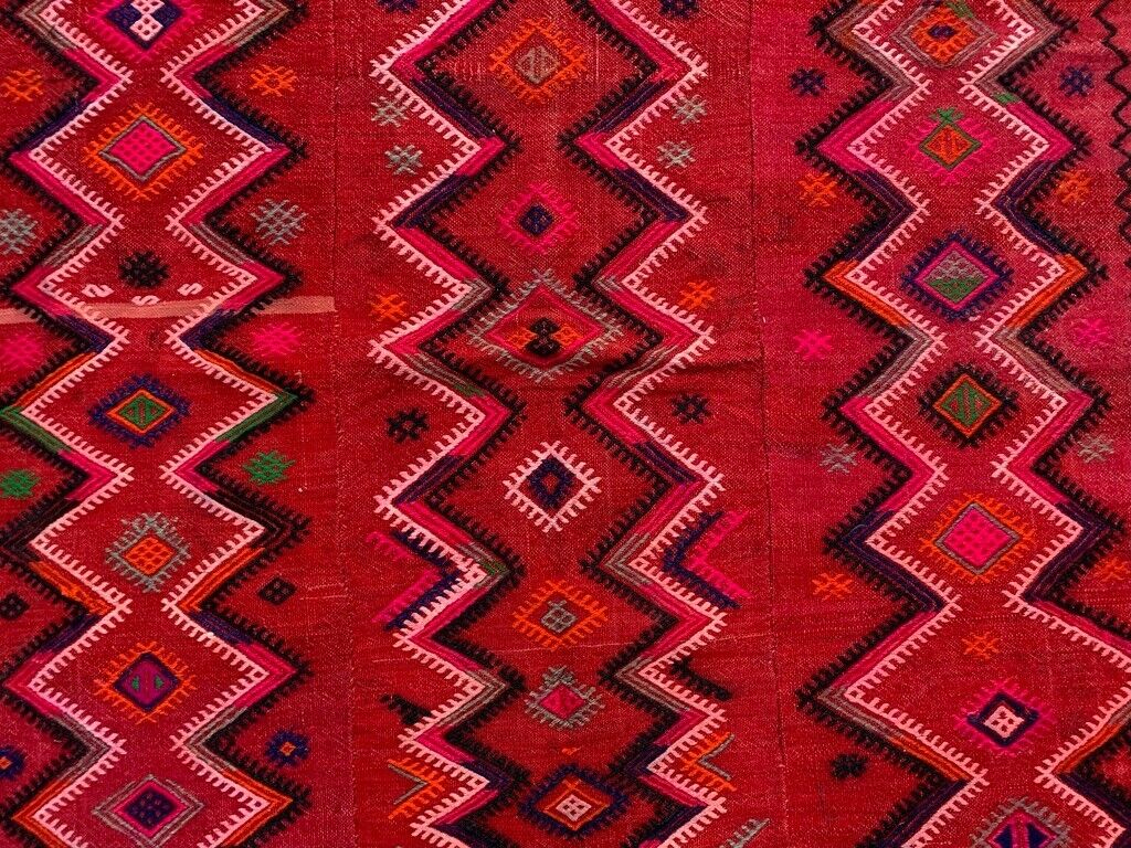 Medium Vintage Turkish Kilim Rug 160x125 cm Wool Kelim, Square