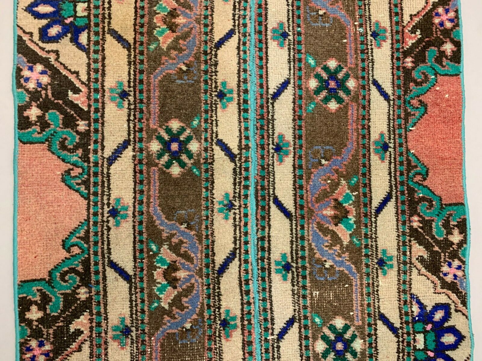 Distressed Turkish Rug 110x74 cm Vintage Shabby, Tribal Red, Green, Brown Small kilimshop.myshopify.com