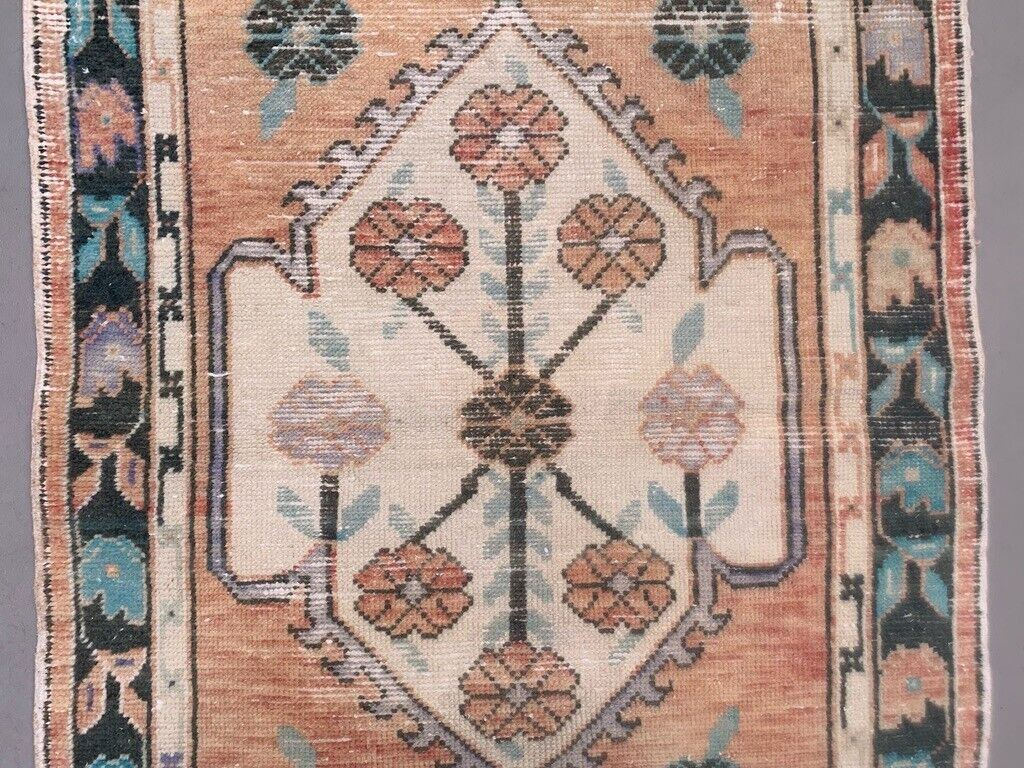 Shabby Turkish Oushak Rug 164x77 cm vintage carpet Ushak Region Medium