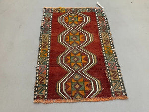 Vintage Turkish Mini Kilim 85x55 cm Wool Small Kelim Runner, shabby Chic