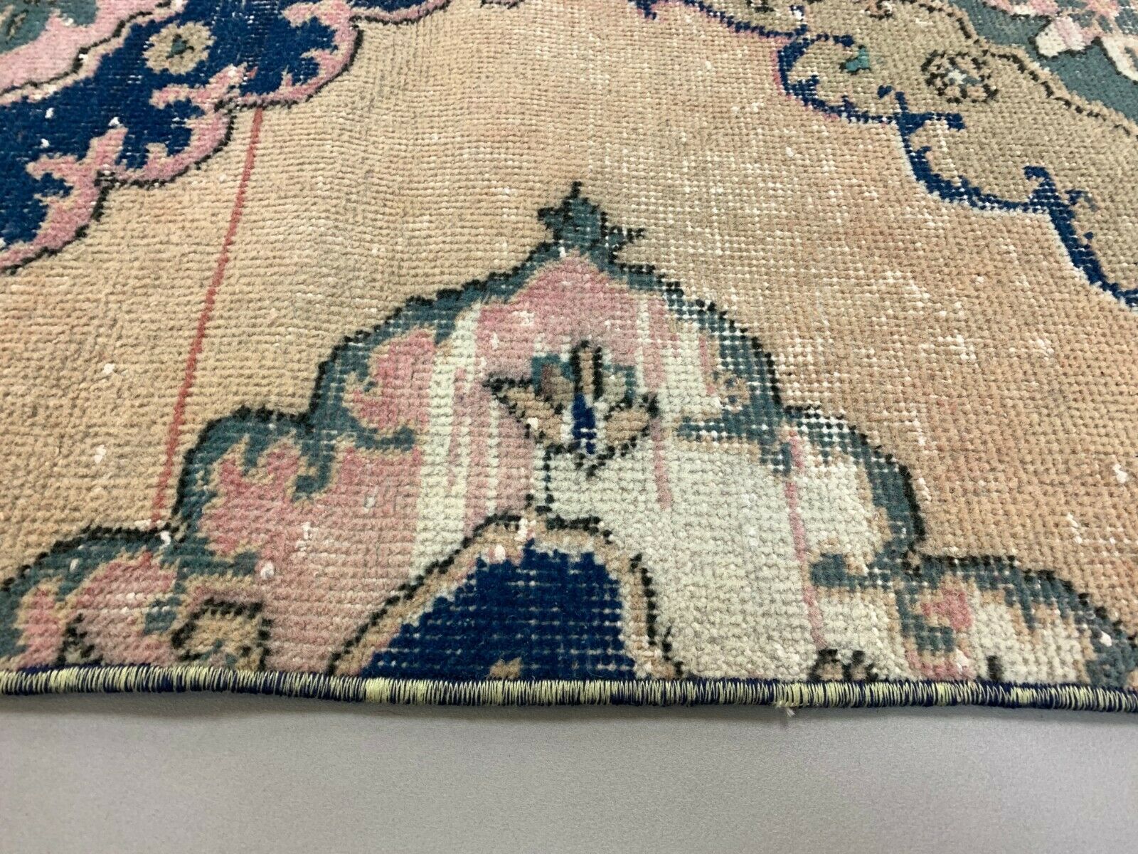 Distressed Turkish Runner 370x86 cm wool Vintage Tribal Rug Black Pink Beige kilimshop.myshopify.com