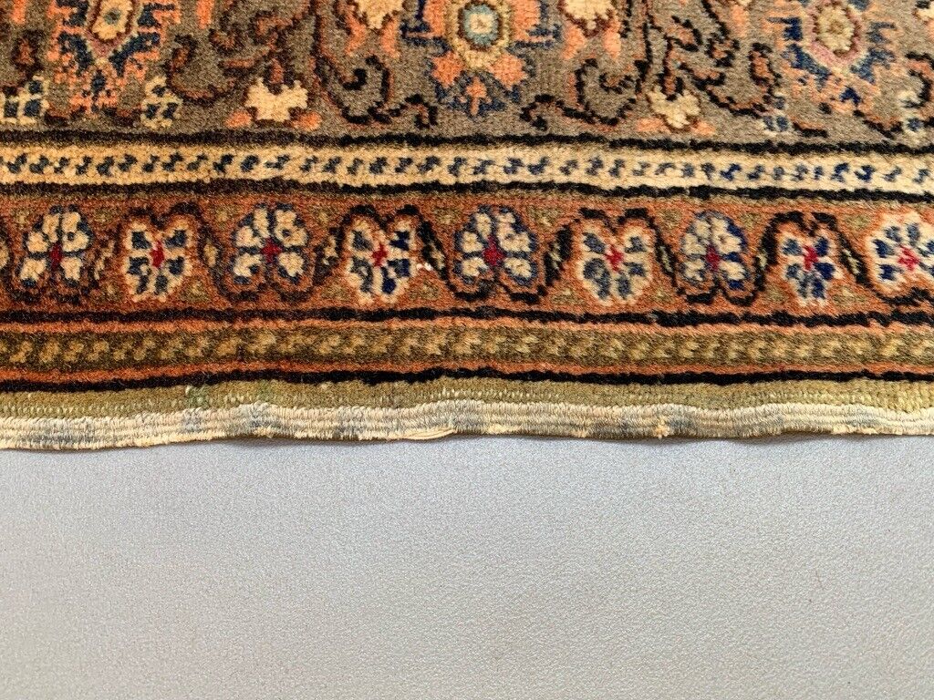 Vintage Turkish Rug 173x122 cm shabby carpet Central Anatolian Medium