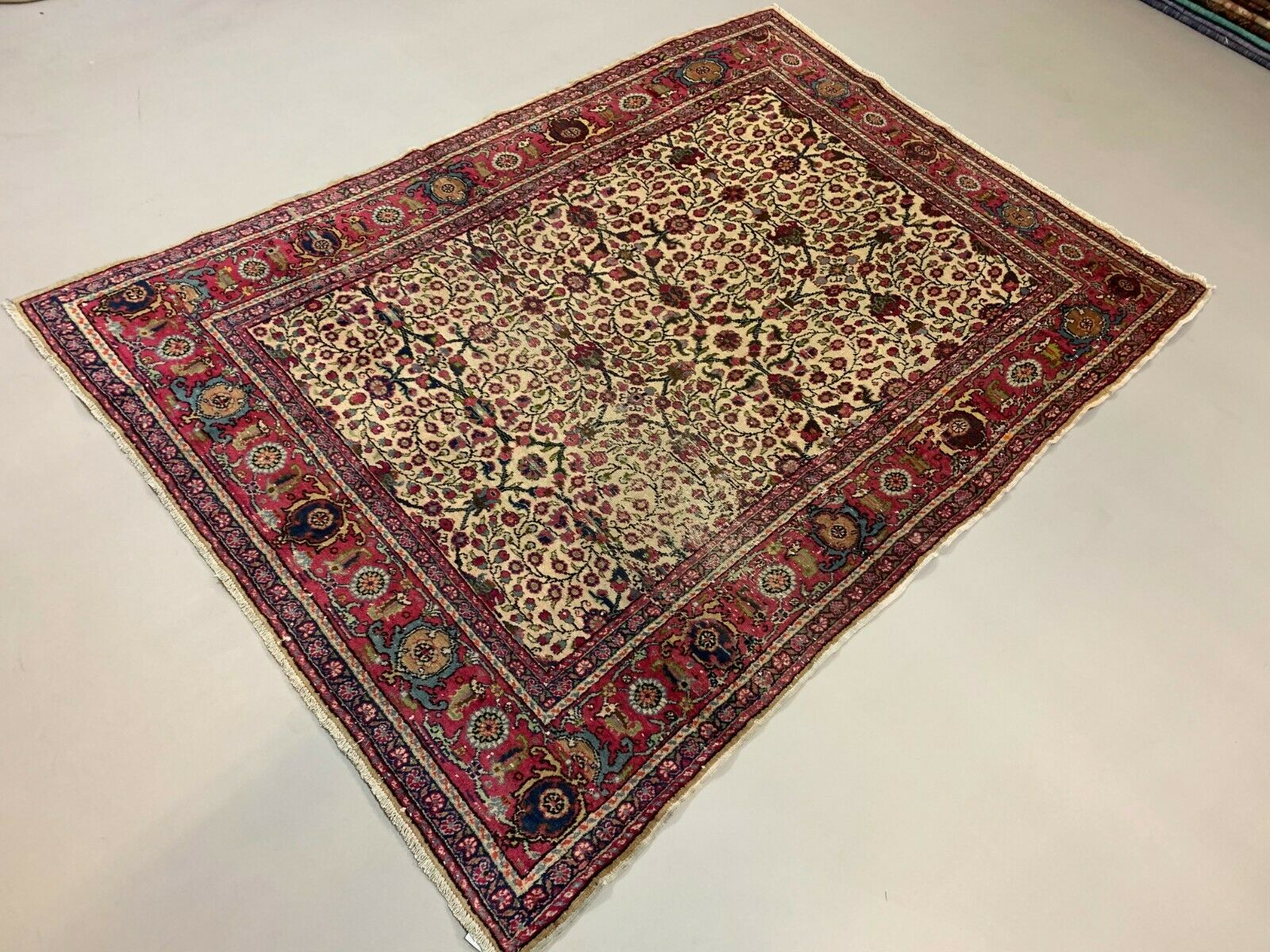 Distressed Turkish Rug 215x152 cm wool Vintage shabby Chic Tribal Red, Beige kilimshop.myshopify.com