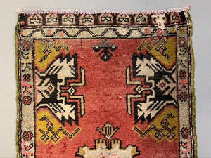 Small Vintage Turkish Rug 103x53 cm, Short Runner, Tribal, Shabby, Mini Carpet